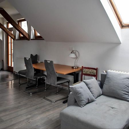 V Sadu Apartamento Lysá nad Labem Exterior foto